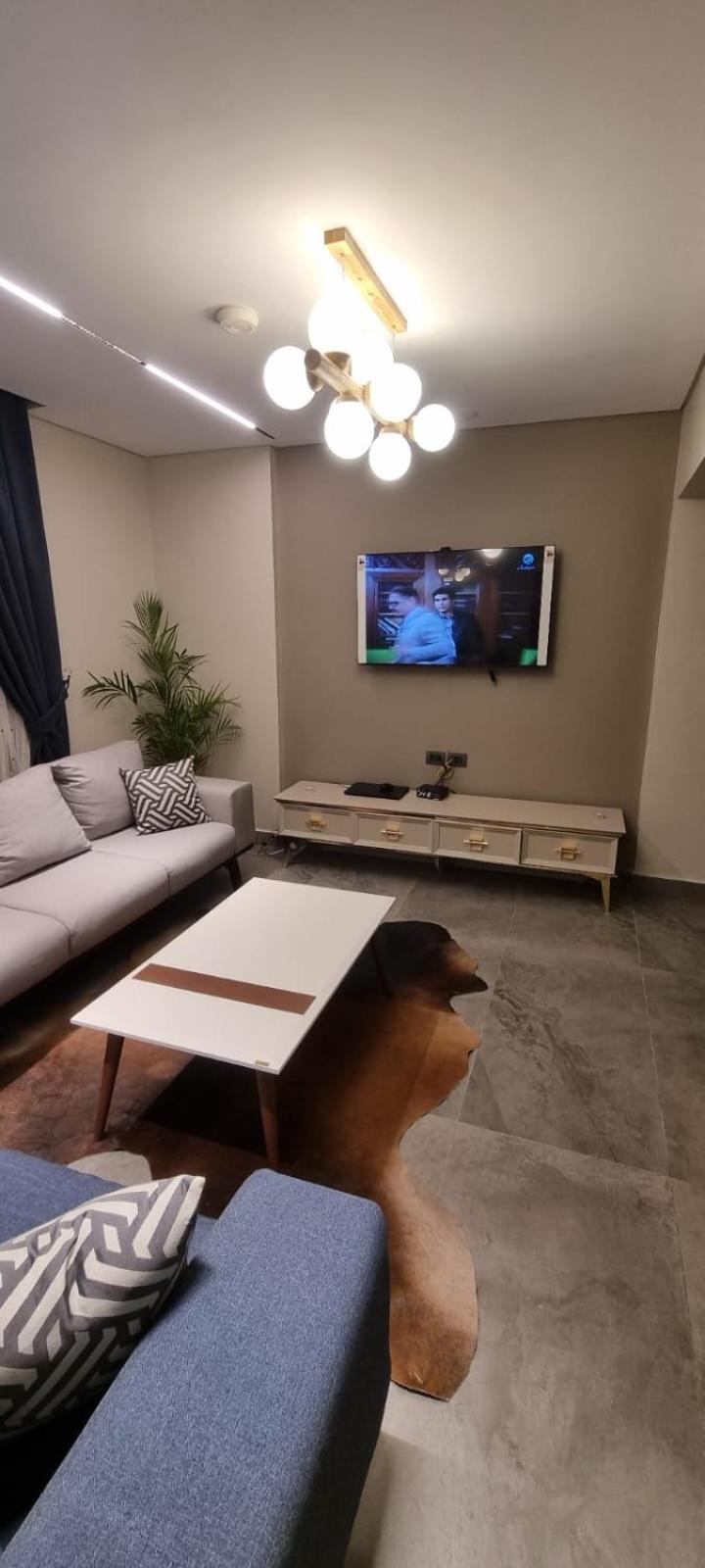 Luxury Apartment El Mohandessen Caïro Buitenkant foto