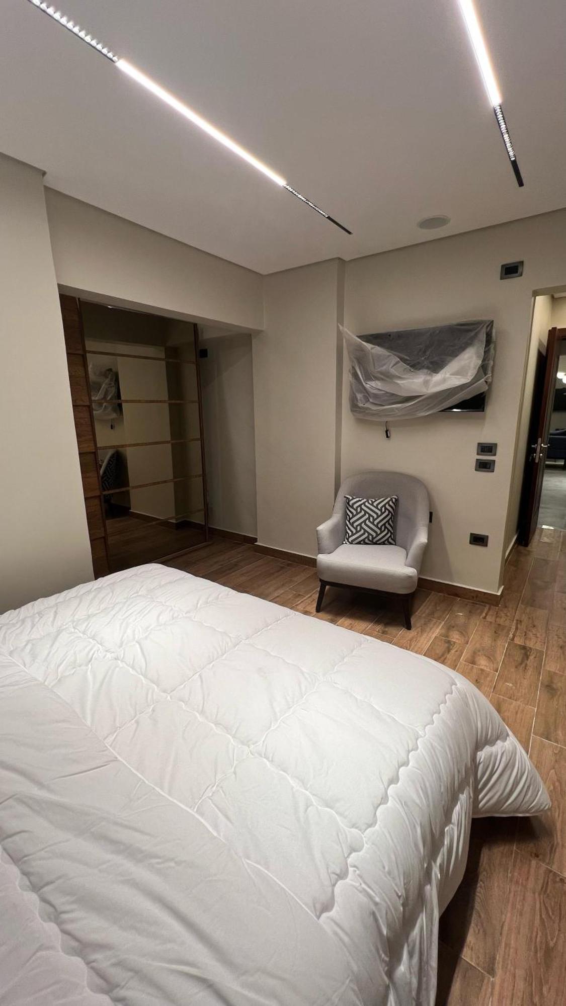 Luxury Apartment El Mohandessen Caïro Buitenkant foto