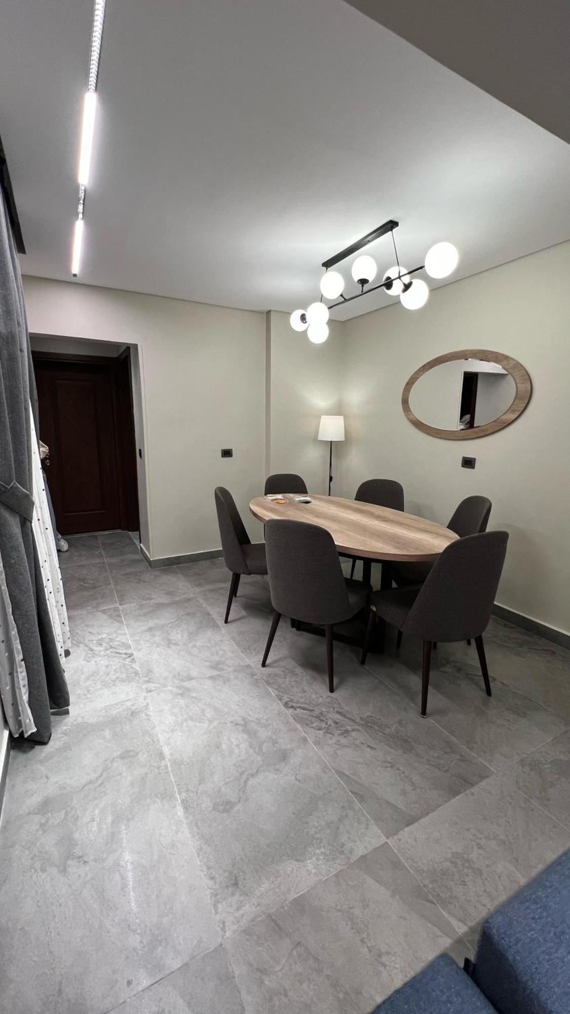 Luxury Apartment El Mohandessen Caïro Buitenkant foto